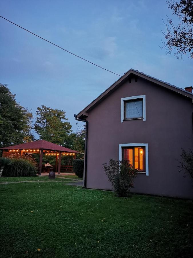 Vila Kuca Za Odmor Rubic Vinkovci Exteriér fotografie