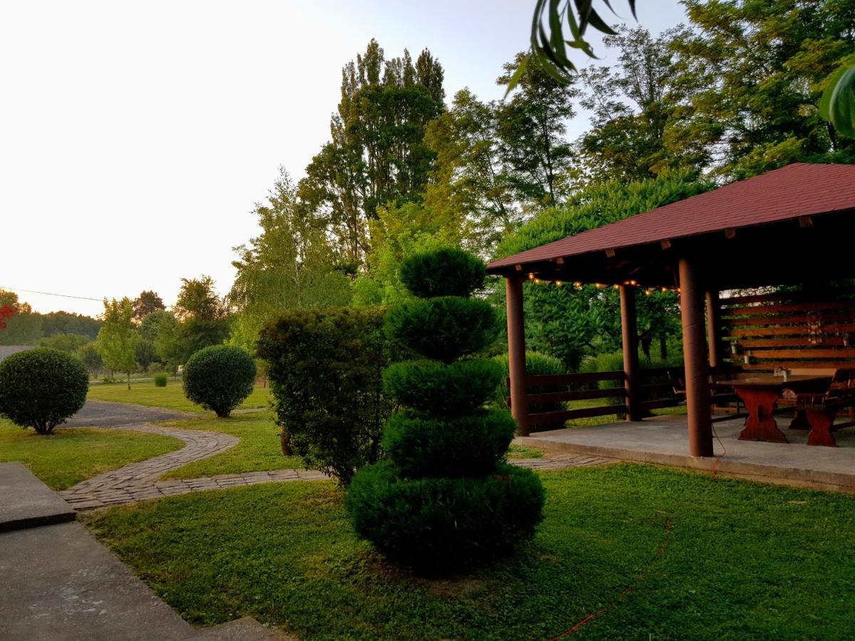 Vila Kuca Za Odmor Rubic Vinkovci Exteriér fotografie